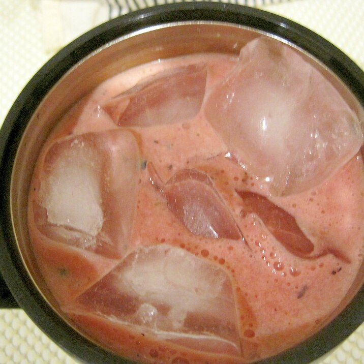 苺とブルーベリーのカルピスジュース